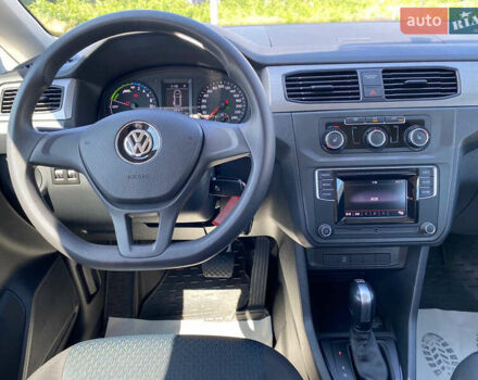 Фольксваген Кадди 2020 в Житомире на Automoto.ua Белый Фольксваген Кадди, объемом двигателя 0 л и пробегом 10 тыс. км за 18900 $, фото 13 на Automoto.ua