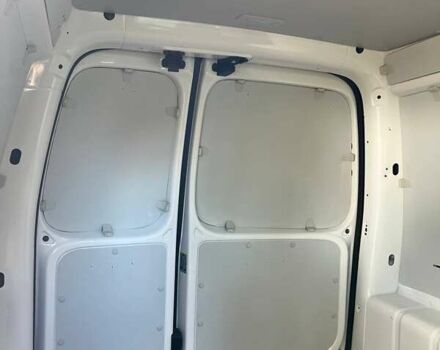 Белый Фольксваген Кадди, объемом двигателя 1.97 л и пробегом 185 тыс. км за 18700 $, фото 57 на Automoto.ua