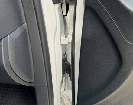 Белый Фольксваген Кадди, объемом двигателя 1.97 л и пробегом 185 тыс. км за 18700 $, фото 46 на Automoto.ua