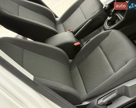 Белый Фольксваген Кадди, объемом двигателя 1.97 л и пробегом 171 тыс. км за 18200 $, фото 25 на Automoto.ua