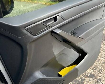 Белый Фольксваген Кадди, объемом двигателя 1.97 л и пробегом 185 тыс. км за 18700 $, фото 45 на Automoto.ua