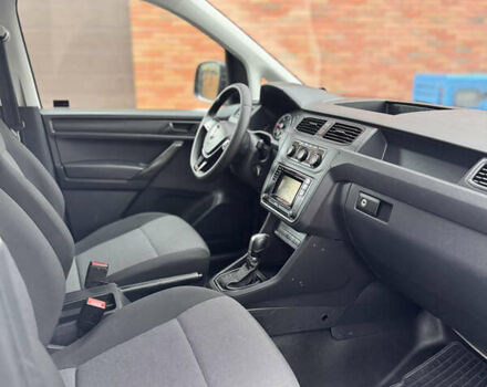 Фольксваген Кадди 2020 в Киеве на Automoto.ua Белый Фольксваген Кадди, объемом двигателя 2 л и пробегом 218 тыс. км за 15581 $, фото 23 на Automoto.ua