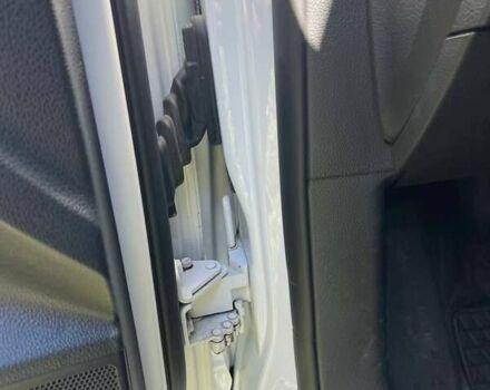 Белый Фольксваген Кадди, объемом двигателя 1.97 л и пробегом 185 тыс. км за 18700 $, фото 50 на Automoto.ua