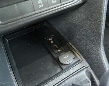 Білий Фольксваген Кадді, об'ємом двигуна 2 л та пробігом 154 тис. км за 15600 $, фото 4 на Automoto.ua