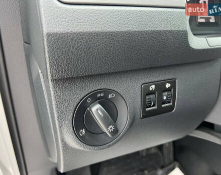 Белый Фольксваген Кадди, объемом двигателя 0 л и пробегом 10 тыс. км за 18400 $, фото 18 на Automoto.ua