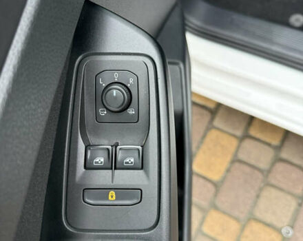 Белый Фольксваген Кадди, объемом двигателя 2 л и пробегом 240 тыс. км за 22500 $, фото 19 на Automoto.ua