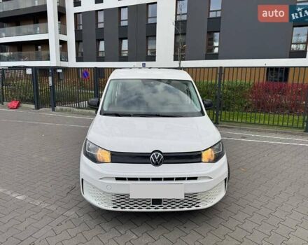 Белый Фольксваген Кадди, объемом двигателя 1.97 л и пробегом 240 тыс. км за 15664 $, фото 1 на Automoto.ua
