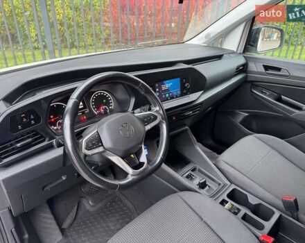 Белый Фольксваген Кадди, объемом двигателя 1.97 л и пробегом 240 тыс. км за 15664 $, фото 6 на Automoto.ua