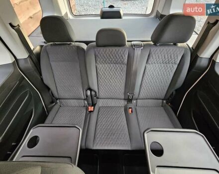 Белый Фольксваген Кадди, объемом двигателя 1.97 л и пробегом 183 тыс. км за 22950 $, фото 41 на Automoto.ua