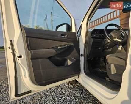 Белый Фольксваген Кадди, объемом двигателя 1.97 л и пробегом 183 тыс. км за 22950 $, фото 23 на Automoto.ua