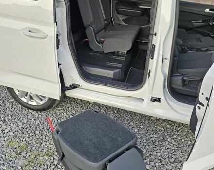 Белый Фольксваген Кадди, объемом двигателя 1.97 л и пробегом 183 тыс. км за 22950 $, фото 51 на Automoto.ua