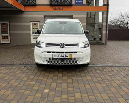 Белый Фольксваген Кадди, объемом двигателя 2 л и пробегом 240 тыс. км за 22500 $, фото 1 на Automoto.ua