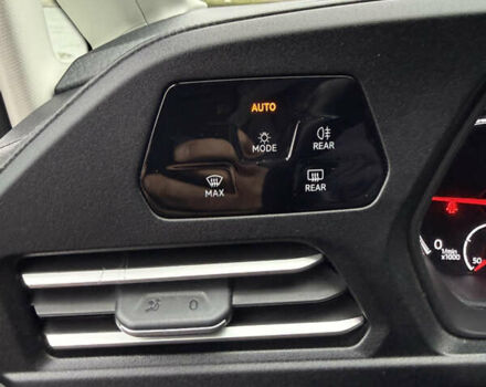 Белый Фольксваген Кадди, объемом двигателя 2 л и пробегом 240 тыс. км за 22500 $, фото 18 на Automoto.ua