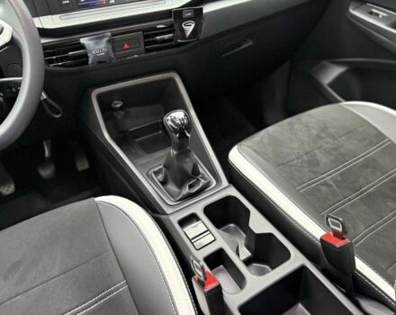 Белый Фольксваген Кадди, объемом двигателя 2 л и пробегом 223 тыс. км за 20999 $, фото 18 на Automoto.ua