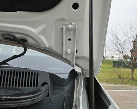 Белый Фольксваген Кадди, объемом двигателя 2 л и пробегом 203 тыс. км за 26300 $, фото 25 на Automoto.ua