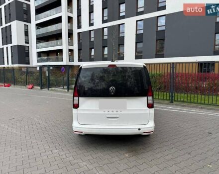 Белый Фольксваген Кадди, объемом двигателя 1.97 л и пробегом 240 тыс. км за 15664 $, фото 4 на Automoto.ua