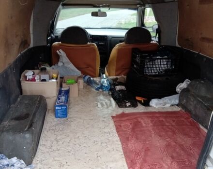 Білий Фольксваген Кадді, об'ємом двигуна 1.9 л та пробігом 141 тис. км за 1700 $, фото 6 на Automoto.ua