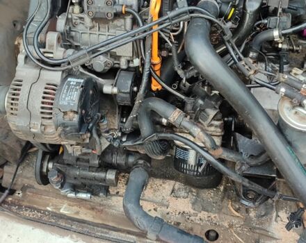 Белый Фольксваген Кадди, объемом двигателя 0 л и пробегом 333 тыс. км за 595 $, фото 8 на Automoto.ua