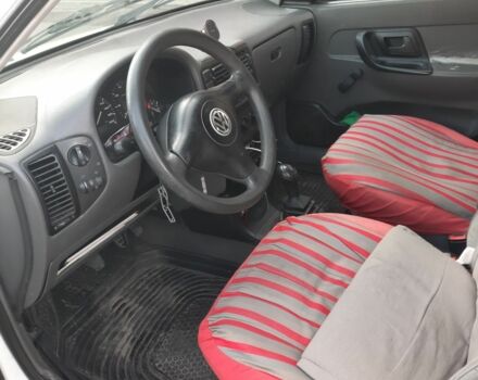 Белый Фольксваген Кадди, объемом двигателя 0 л и пробегом 39 тыс. км за 2121 $, фото 3 на Automoto.ua