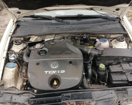 Білий Фольксваген Кадді, об'ємом двигуна 0 л та пробігом 460 тис. км за 1550 $, фото 4 на Automoto.ua