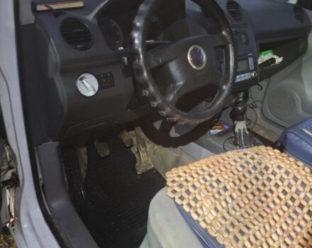 Белый Фольксваген Кадди, объемом двигателя 1.9 л и пробегом 423 тыс. км за 3994 $, фото 7 на Automoto.ua