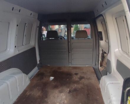 Белый Фольксваген Кадди, объемом двигателя 1.9 л и пробегом 260 тыс. км за 5200 $, фото 4 на Automoto.ua