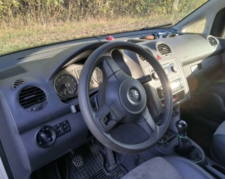 Білий Фольксваген Кадді, об'ємом двигуна 1.2 л та пробігом 221 тис. км за 6300 $, фото 5 на Automoto.ua