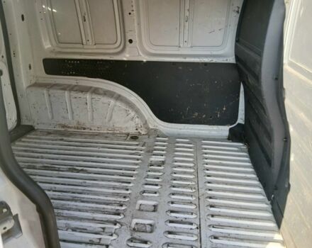 Білий Фольксваген Кадді, об'ємом двигуна 1.2 л та пробігом 221 тис. км за 6300 $, фото 7 на Automoto.ua