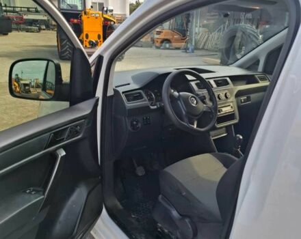 Білий Фольксваген Кадді, об'ємом двигуна 1.6 л та пробігом 295 тис. км за 10000 $, фото 11 на Automoto.ua