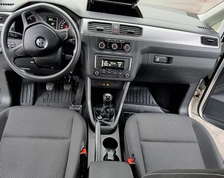 Білий Фольксваген Кадді, об'ємом двигуна 2 л та пробігом 206 тис. км за 14600 $, фото 3 на Automoto.ua