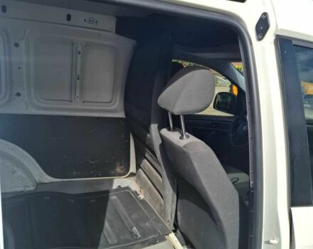 Білий Фольксваген Кадді, об'ємом двигуна 1.6 л та пробігом 295 тис. км за 10000 $, фото 10 на Automoto.ua