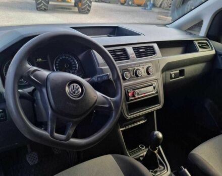 Білий Фольксваген Кадді, об'ємом двигуна 1.6 л та пробігом 295 тис. км за 10000 $, фото 7 на Automoto.ua