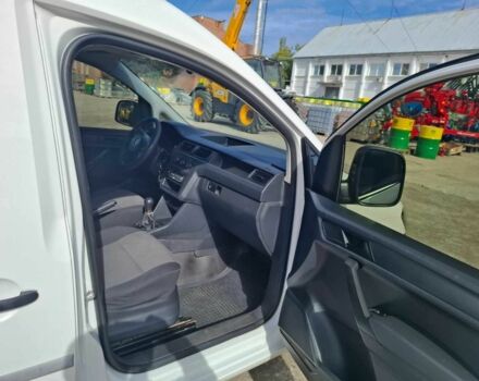 Білий Фольксваген Кадді, об'ємом двигуна 1.6 л та пробігом 295 тис. км за 10000 $, фото 14 на Automoto.ua