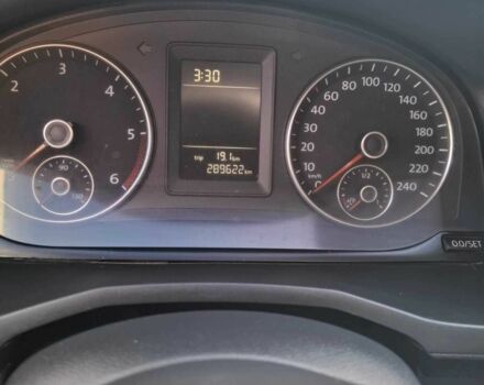 Белый Фольксваген Кадди, объемом двигателя 1.6 л и пробегом 289 тыс. км за 10000 $, фото 5 на Automoto.ua