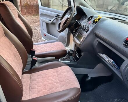 Белый Фольксваген Кадди, объемом двигателя 1.9 л и пробегом 360 тыс. км за 7775 $, фото 5 на Automoto.ua