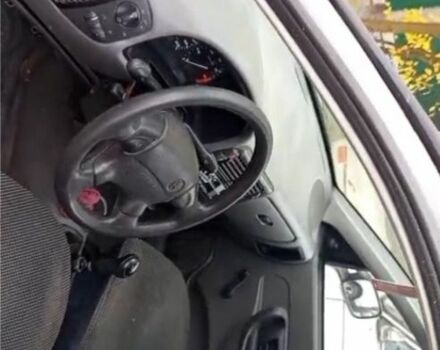 Фольксваген Кадди 2003 в Новомосковске на Automoto.ua Белый Фольксваген Кадди, объемом двигателя 1.9 л и пробегом 200 тыс. км за 1500 $, фото 1 на Automoto.ua