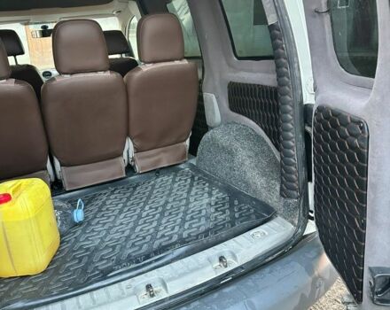 Білий Фольксваген Кадді, об'ємом двигуна 0 л та пробігом 360 тис. км за 6500 $, фото 4 на Automoto.ua