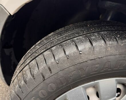 Белый Фольксваген Кадди, объемом двигателя 2 л и пробегом 310 тыс. км за 6499 $, фото 7 на Automoto.ua