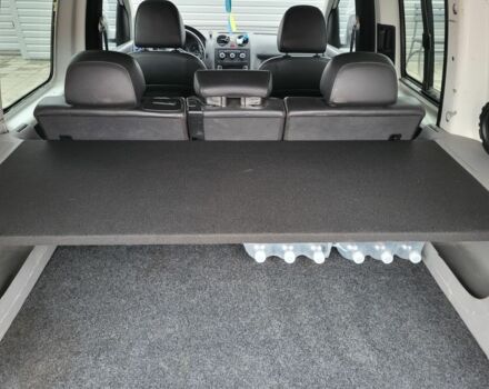 Белый Фольксваген Кадди, объемом двигателя 1.6 л и пробегом 333 тыс. км за 6600 $, фото 17 на Automoto.ua