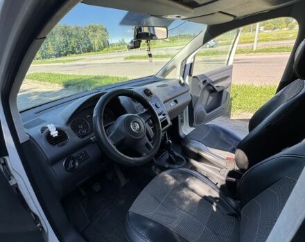 Белый Фольксваген Кадди, объемом двигателя 1.2 л и пробегом 320 тыс. км за 6199 $, фото 6 на Automoto.ua