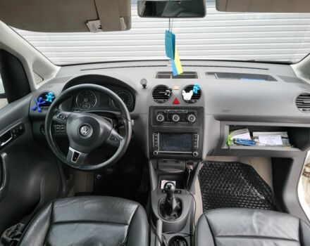 Белый Фольксваген Кадди, объемом двигателя 1.6 л и пробегом 333 тыс. км за 6900 $, фото 11 на Automoto.ua