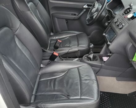 Белый Фольксваген Кадди, объемом двигателя 1.6 л и пробегом 333 тыс. км за 6900 $, фото 10 на Automoto.ua