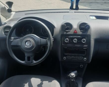 Білий Фольксваген Кадді, об'ємом двигуна 1.6 л та пробігом 290 тис. км за 9600 $, фото 4 на Automoto.ua