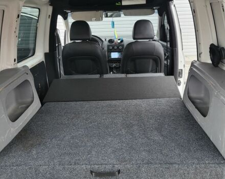 Белый Фольксваген Кадди, объемом двигателя 1.6 л и пробегом 333 тыс. км за 6600 $, фото 18 на Automoto.ua