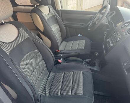 Белый Фольксваген Кадди, объемом двигателя 1.6 л и пробегом 190 тыс. км за 8700 $, фото 6 на Automoto.ua