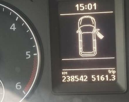 Фольксваген Кадди 2012 в Сумах на Automoto.ua Белый Фольксваген Кадди, объемом двигателя 1.6 л и пробегом 230 тыс. км за 10500 $, фото 6 на Automoto.ua