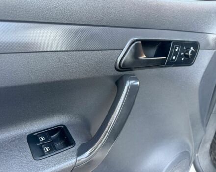 Белый Фольксваген Кадди, объемом двигателя 1.6 л и пробегом 190 тыс. км за 8700 $, фото 11 на Automoto.ua