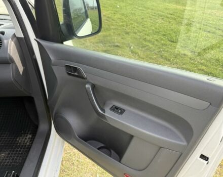 Белый Фольксваген Кадди, объемом двигателя 1.2 л и пробегом 146 тыс. км за 7300 $, фото 11 на Automoto.ua