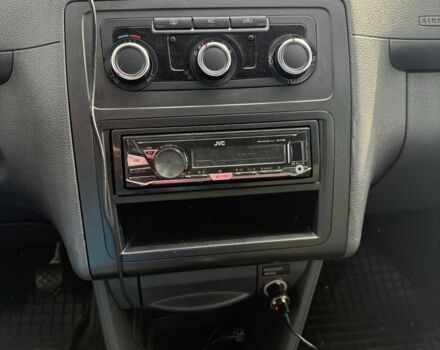 Белый Фольксваген Кадди, объемом двигателя 1.2 л и пробегом 146 тыс. км за 7300 $, фото 16 на Automoto.ua