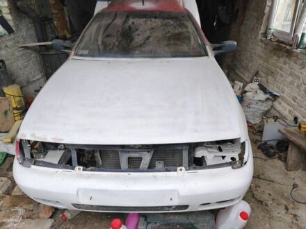 Білий Фольксваген Кадді, об'ємом двигуна 0 л та пробігом 200 тис. км за 350 $, фото 1 на Automoto.ua